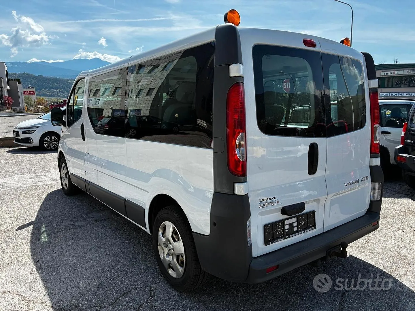 Opel Vivaro 2013 photo 3