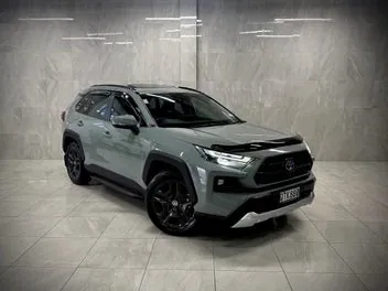 Toyota Rav4 2024 photo 2