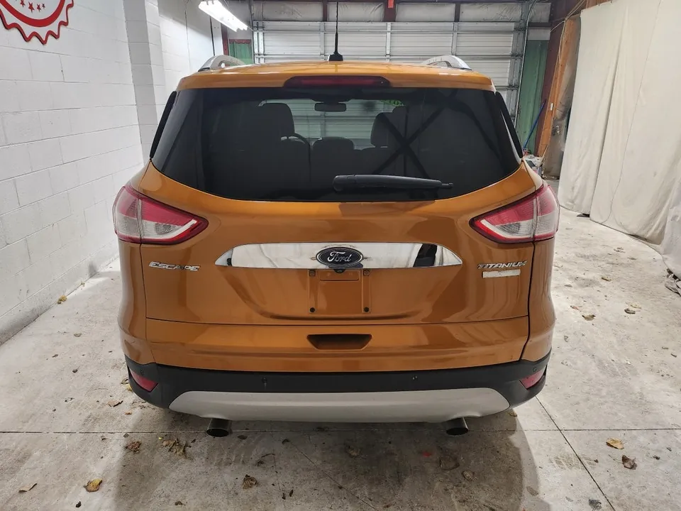 Ford Escape 2016 photo 3
