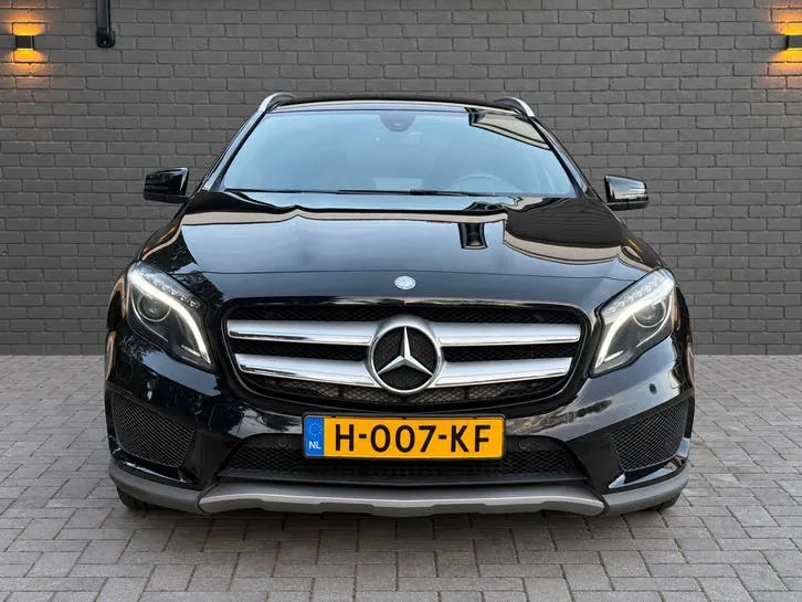 Mercedes-Benz Gla 2015 photo 2