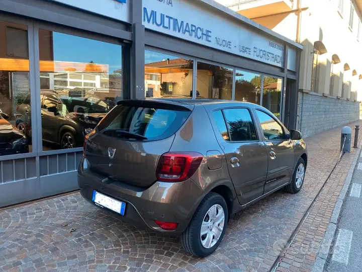 Dacia Sandero 2018 photo 4