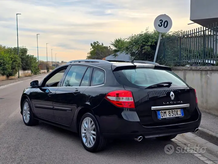 Renault Laguna 2009 photo 3