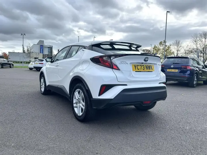 Toyota C-Hr 2023 photo 5