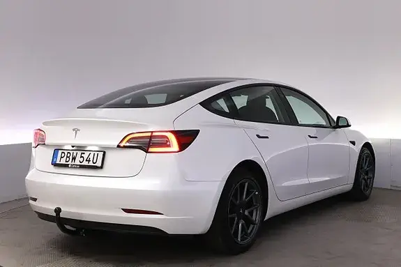 Tesla Model 3 2023 photo 5