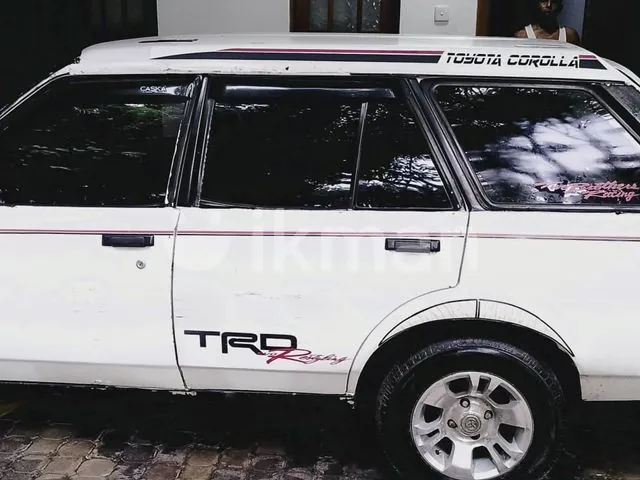 Toyota Corolla 1985 photo 2