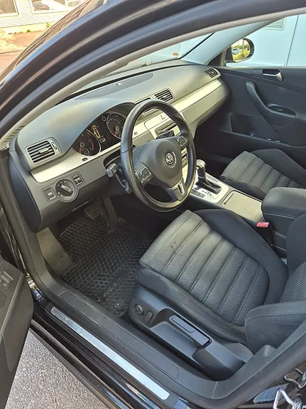 Volkswagen Passat 2010 photo 3