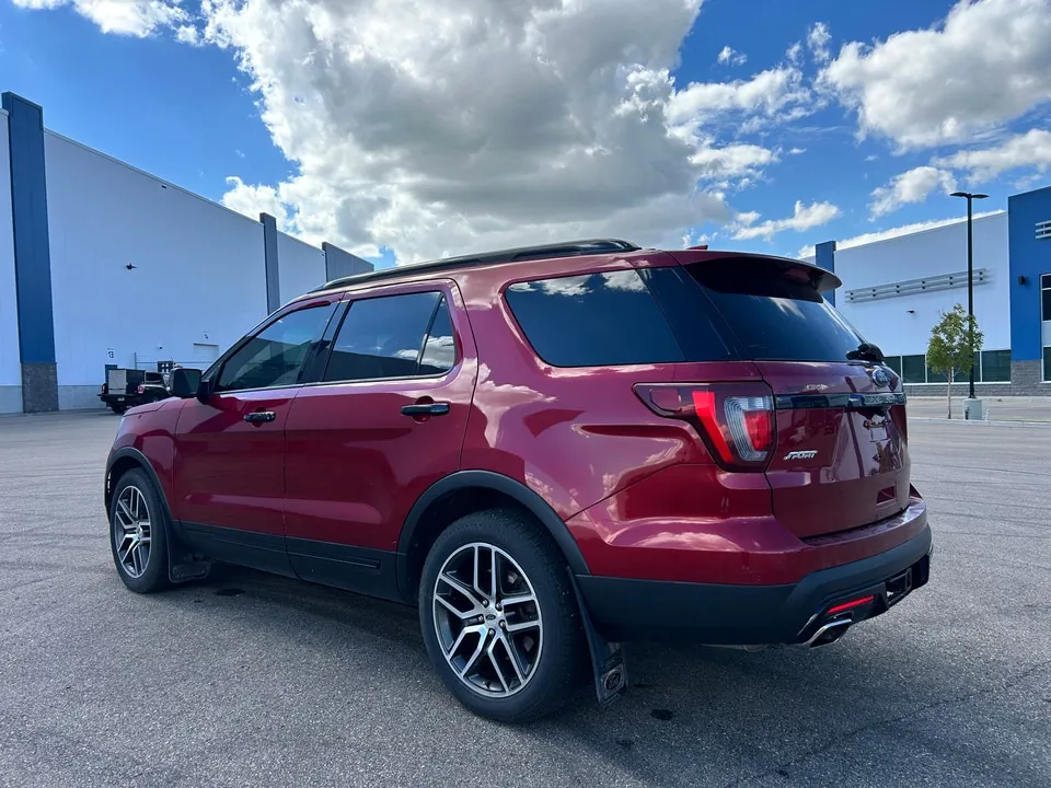 Ford Explorer 2017 photo 4