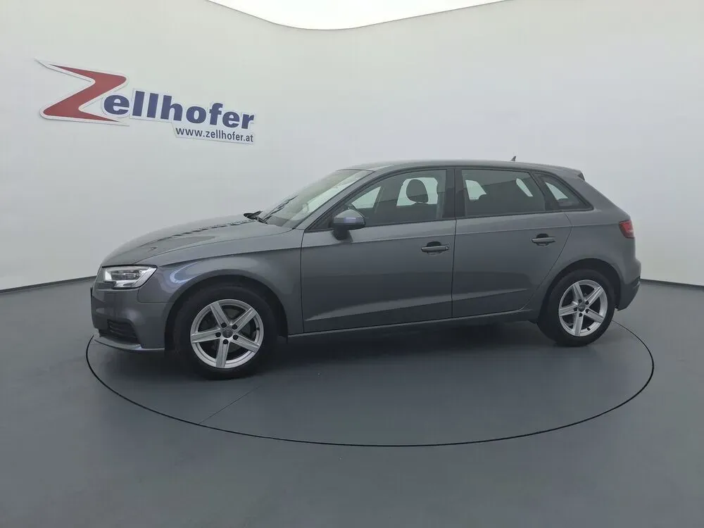 Audi A3 2017 photo 3