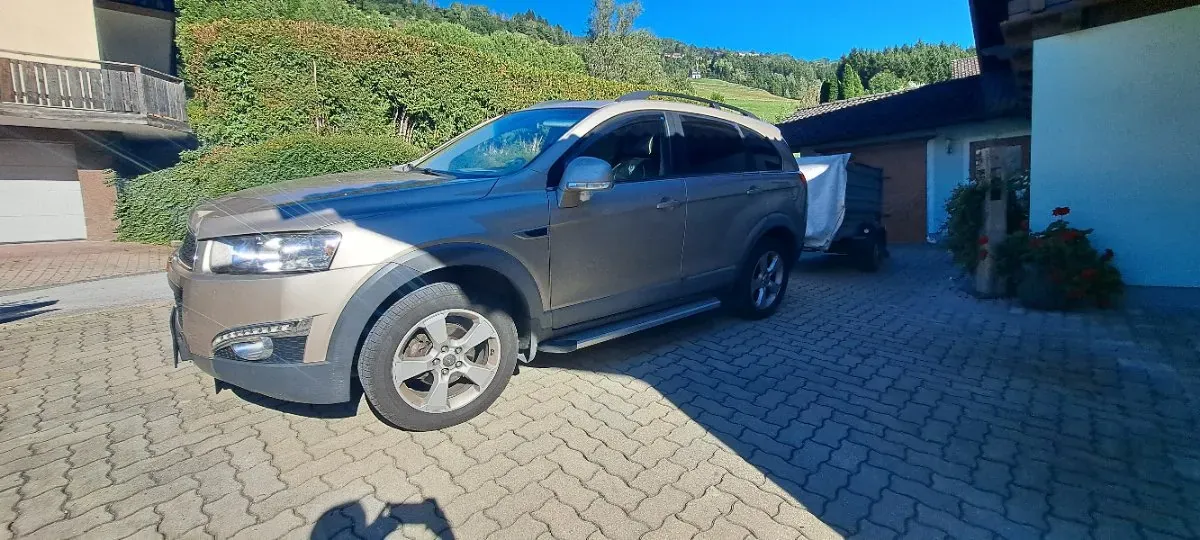 Chevrolet Captiva 2011 photo 2