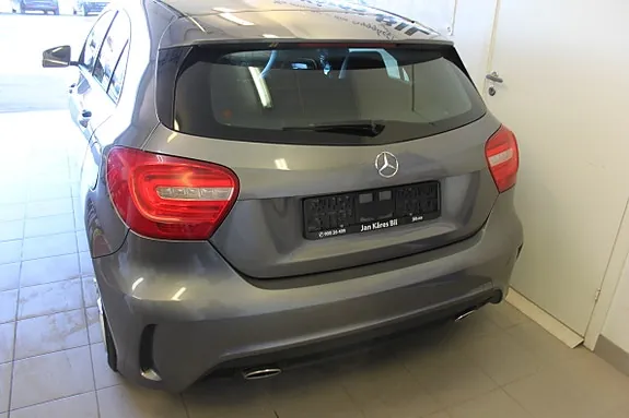 Mercedes-Benz A180 2015 photo 3