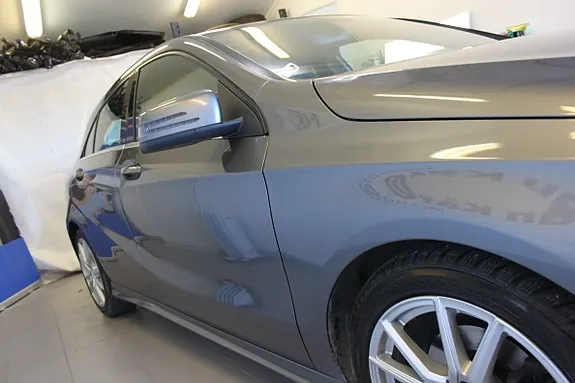 Mercedes-Benz A180 2015 photo 4