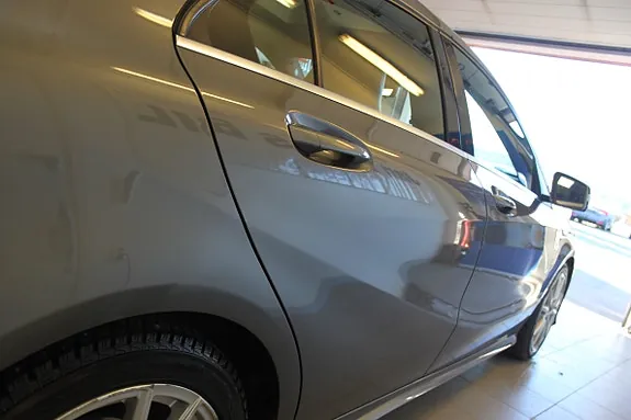 Mercedes-Benz A180 2015 photo 5