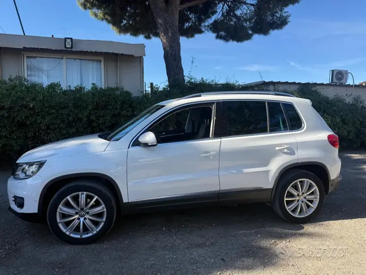Volkswagen Tiguan 2012 photo 3