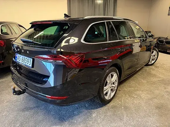Skoda Octavia 2023 photo 5