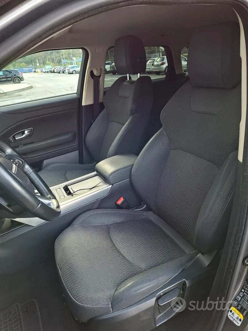 Land Rover Range Rover Evoque 2016 photo 5
