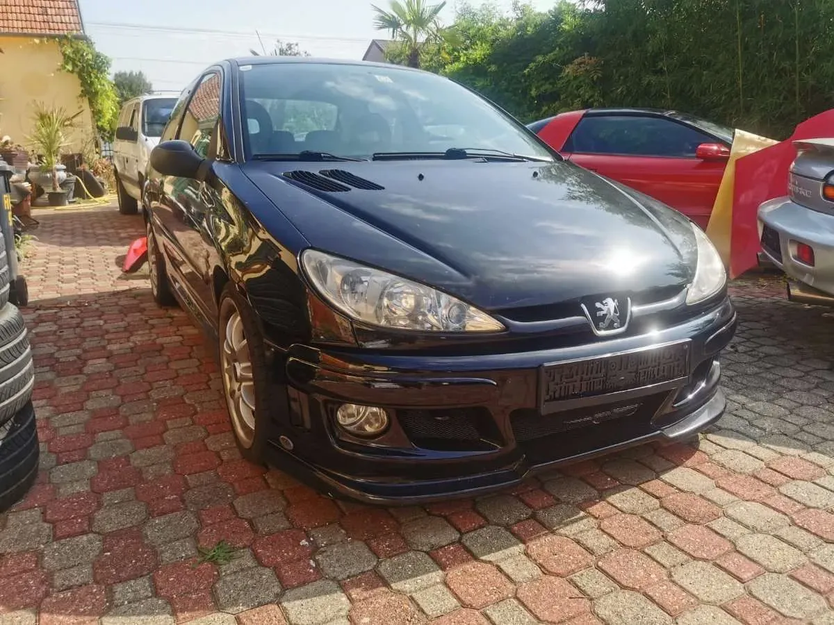 Peugeot 206
