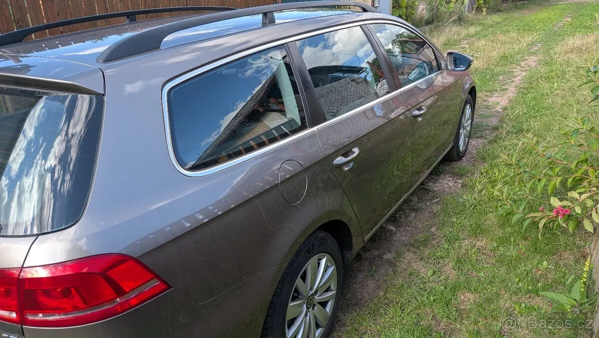 Volkswagen Passat 2014 photo 2