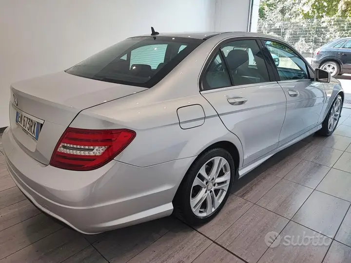 Mercedes-Benz C180 2012 photo 5