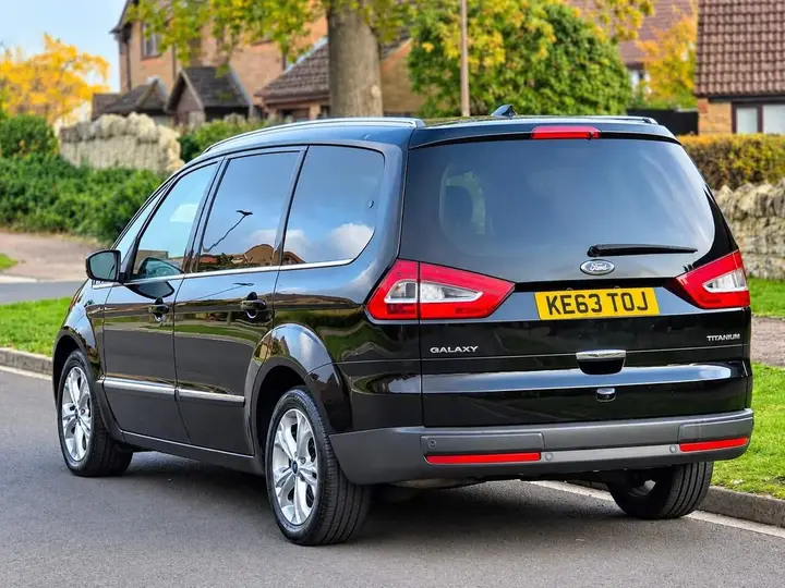 Ford Galaxy 2013 photo 3