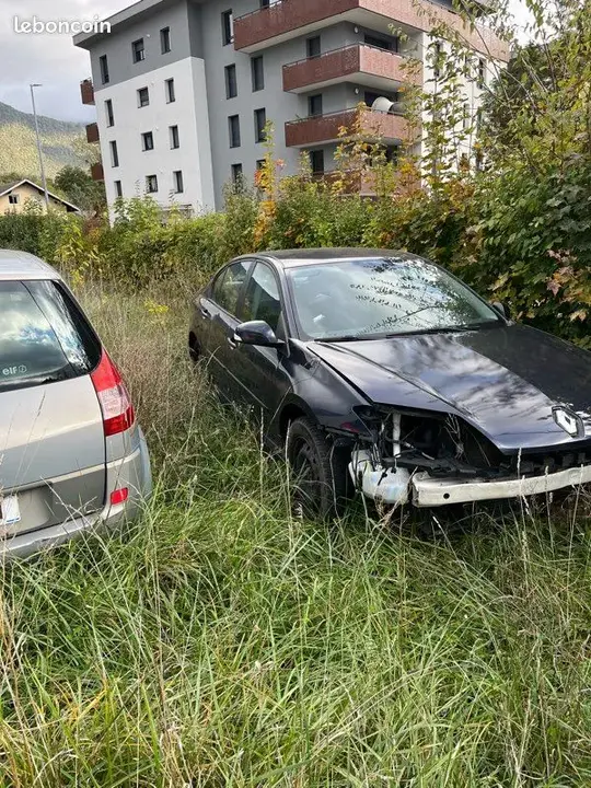 Renault Laguna 2009 photo 3