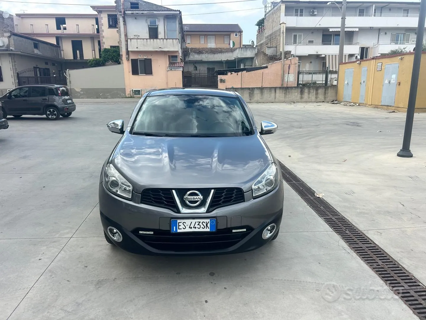 Nissan Qashqai 2011 photo 2