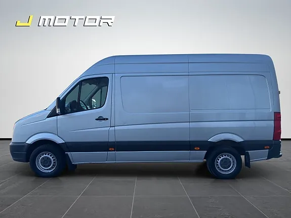 Volkswagen Crafter 35 2014 photo 2