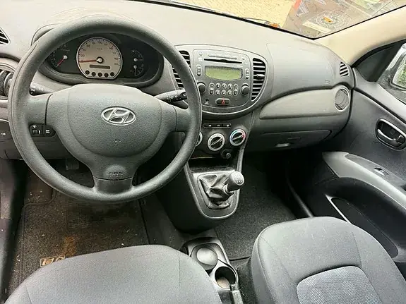 Hyundai I10 2010 photo 3