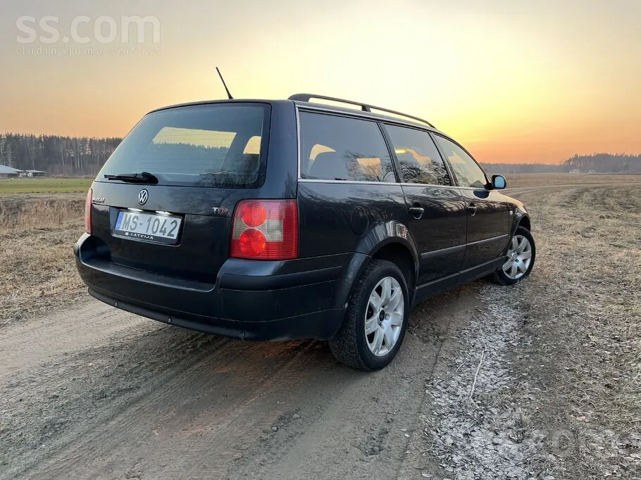 Volkswagen Passat 2001 photo 3