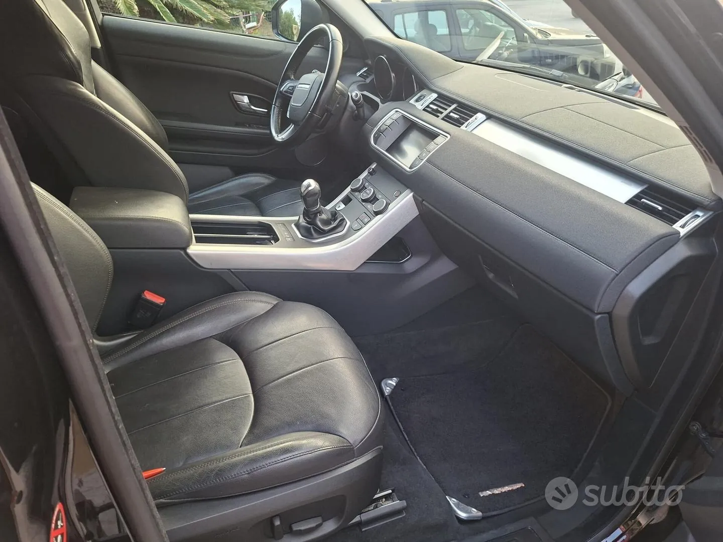 Land Rover Range Rover Evoque 2018 photo 4