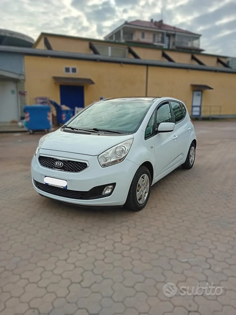 Kia Venga 2013 photo 5
