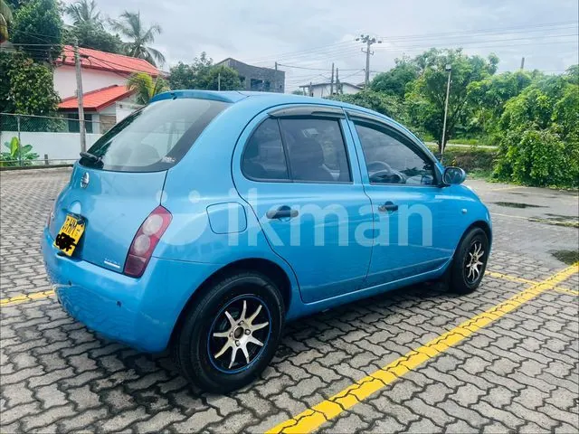 Nissan March 2002 photo 3