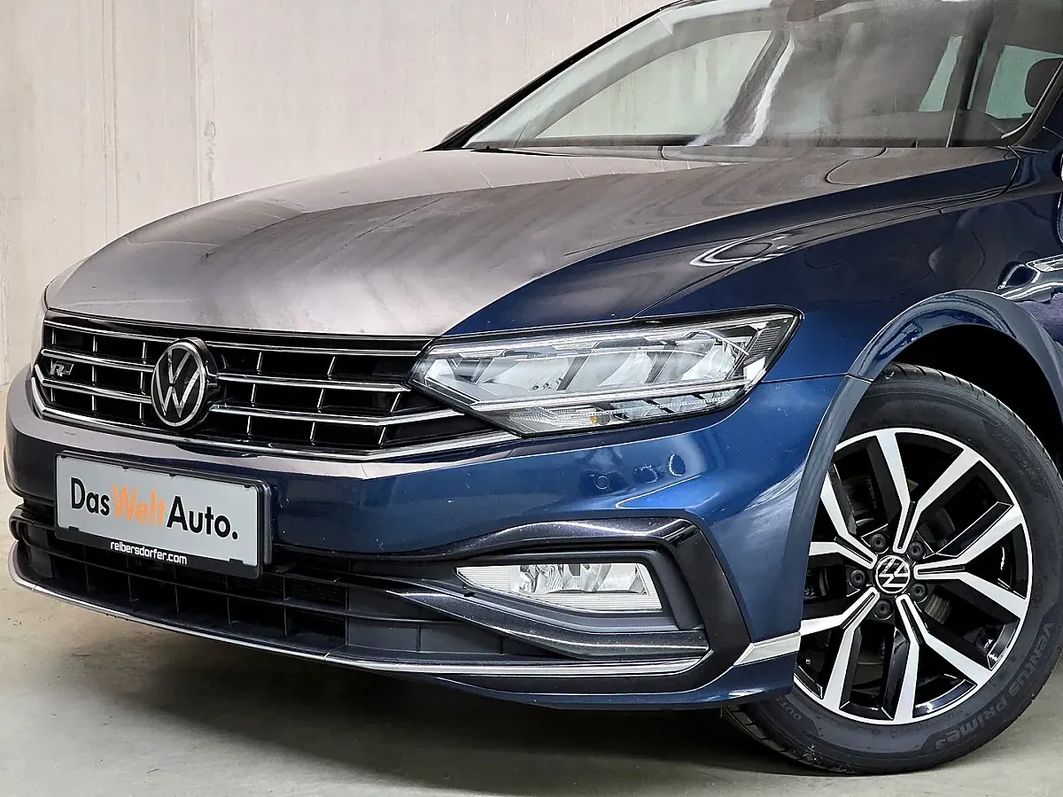 Volkswagen Passat 2024 photo 2