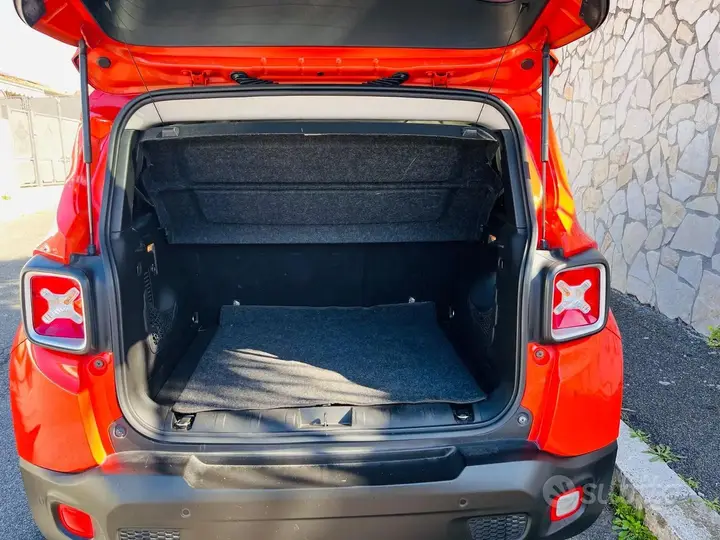 Jeep Renegade 2015 photo 4