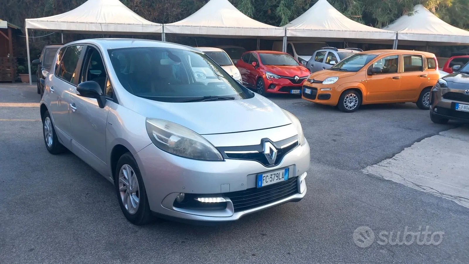 Renault Scenic 2016 photo 2