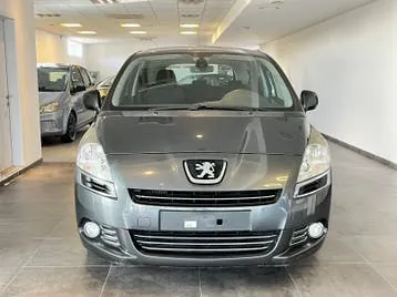 Peugeot 5008 2010 photo 2