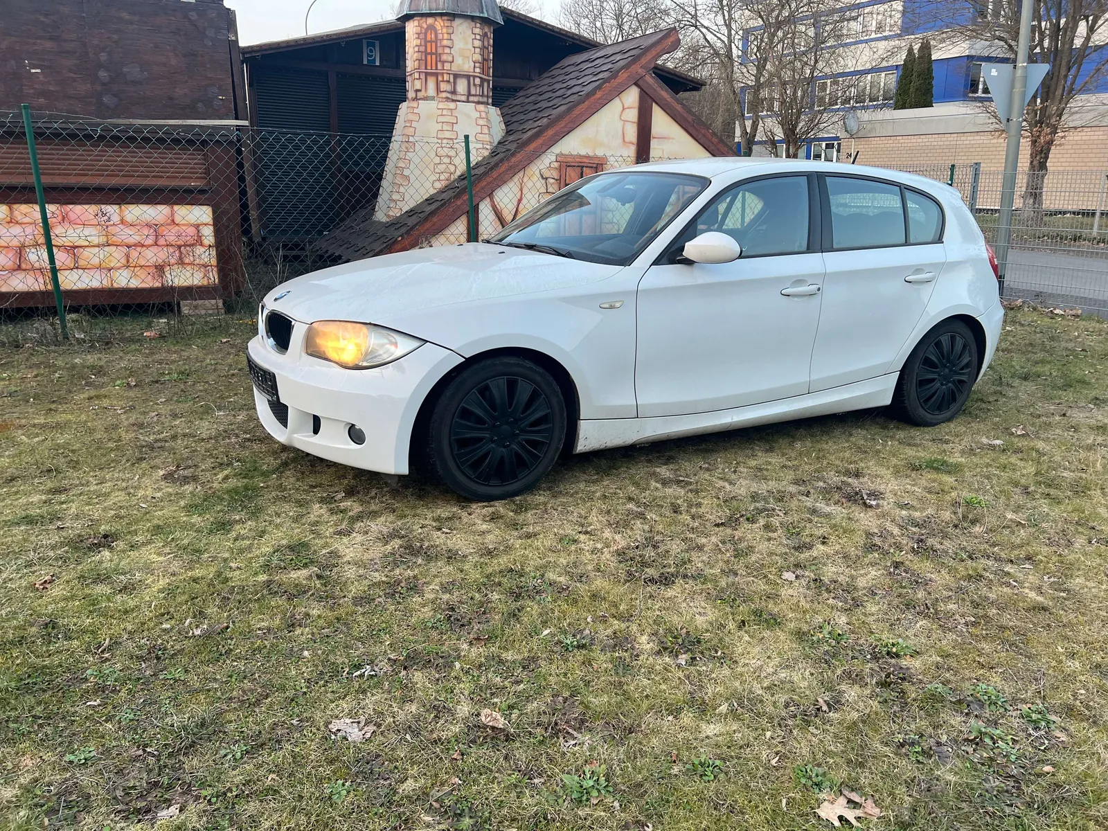 BMW 1 Series 2007 photo 2