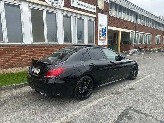 Mercedes-Benz C-Class 2019 photo 5