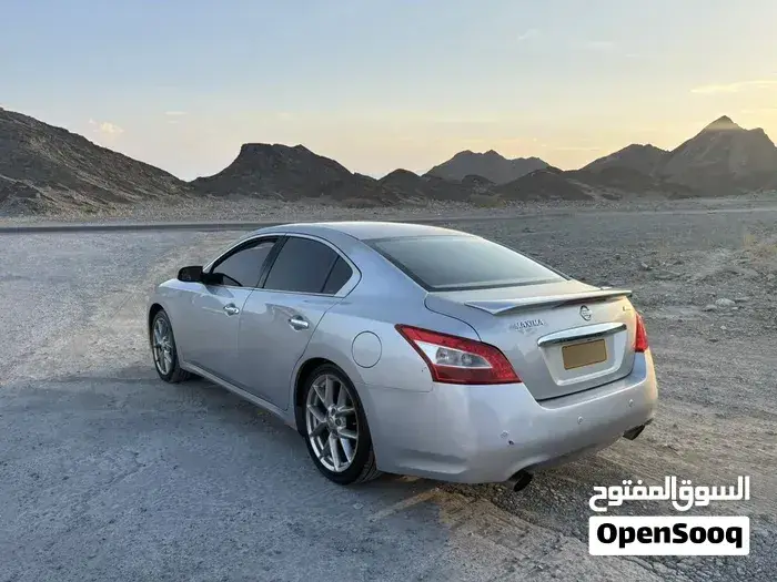 Nissan Maxima