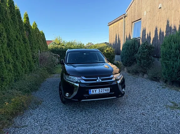 Mitsubishi Outlander 2017 photo 3