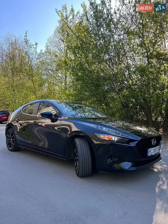 Mazda 3 2024 photo 2