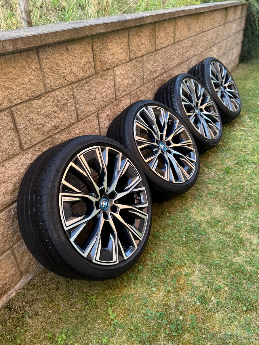 BMW I4