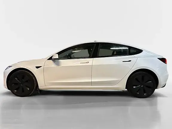 Tesla Model 3 2025 photo 4