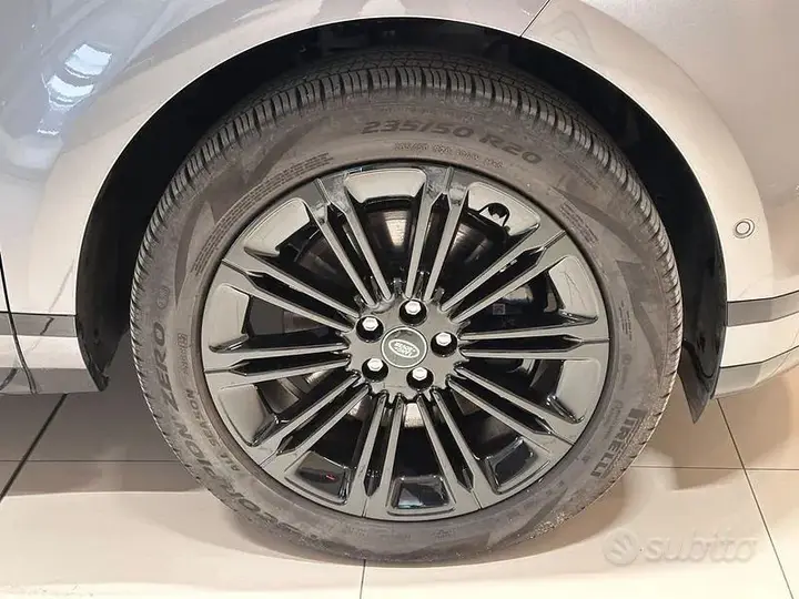 Land Rover Evoque 2025 photo 5