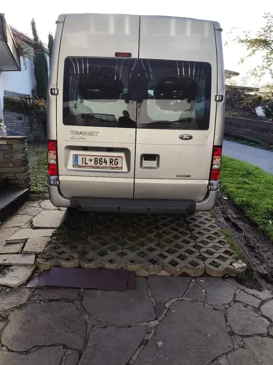 Ford Transit 2011 photo 3
