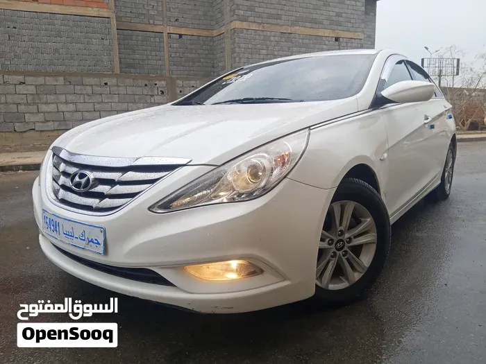 Hyundai Sonata 2011 photo 2