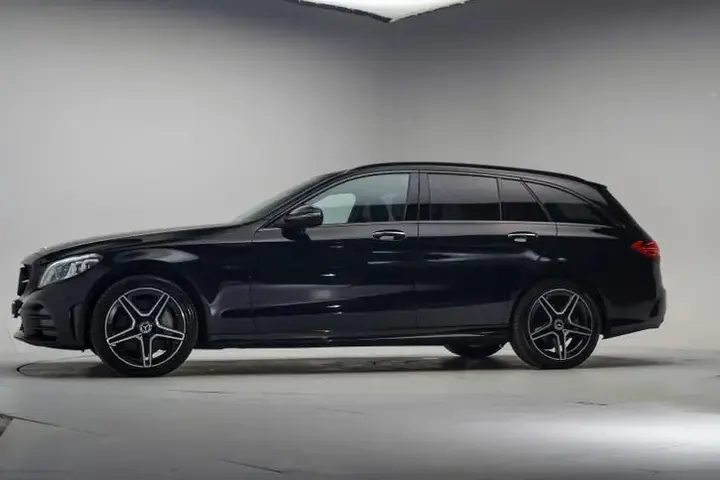 Mercedes-Benz C-Class 2021 photo 2