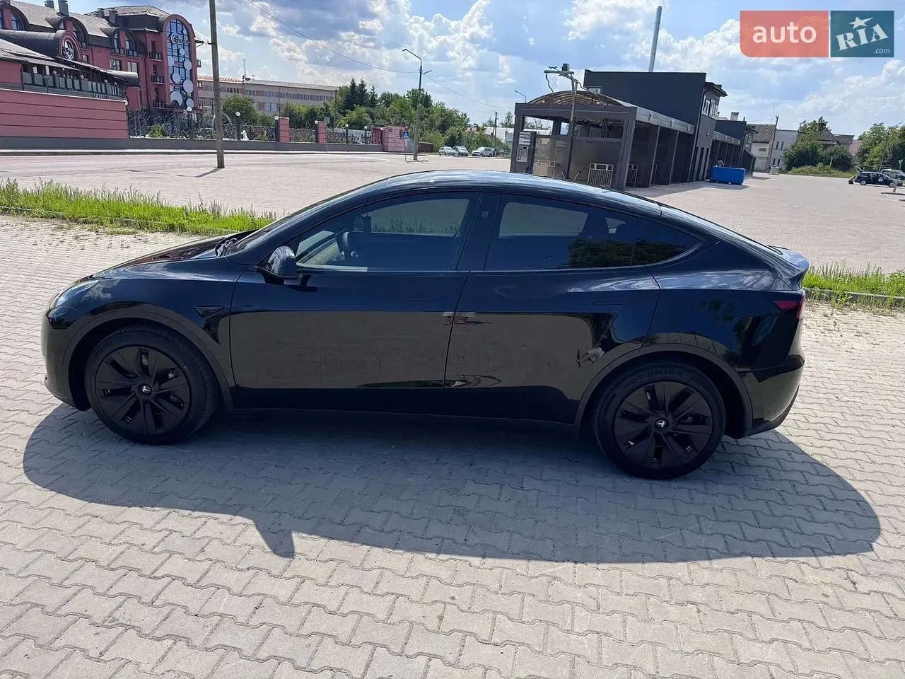 Tesla Model Y 2024 photo 5