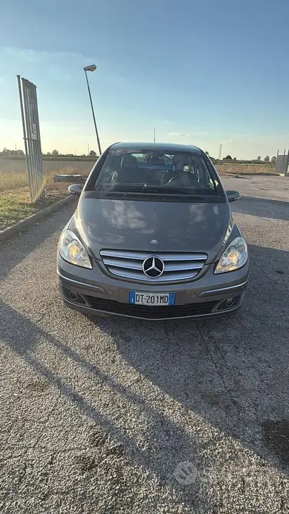 Mercedes-Benz B 180 Cdi
