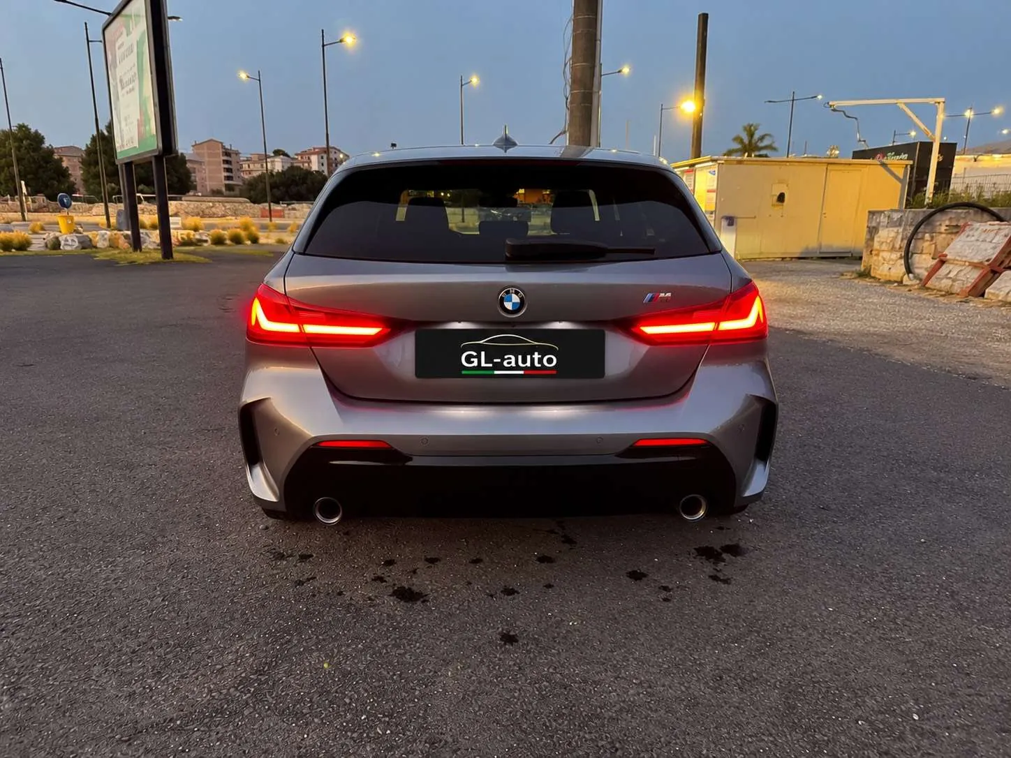 BMW 118D 2024 photo 2