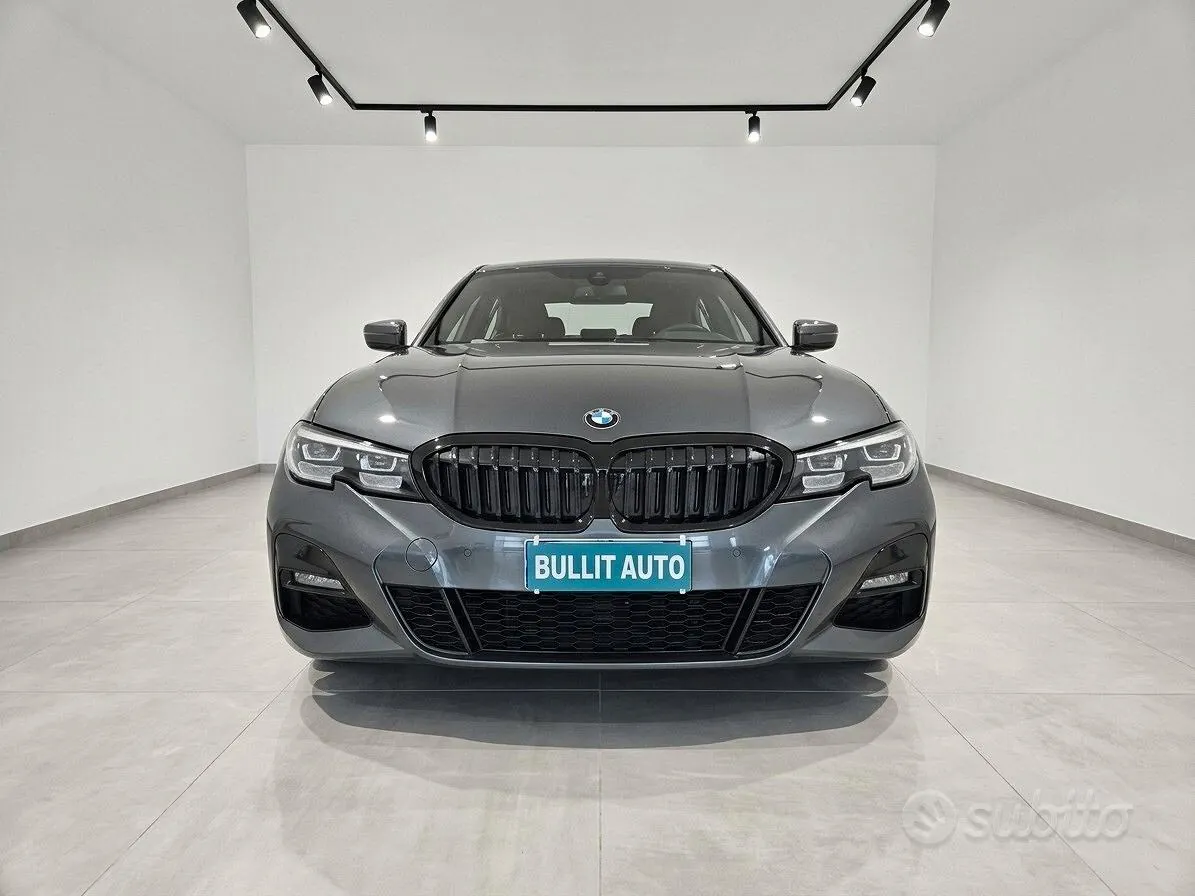 BMW 3 Series 2021 photo 2